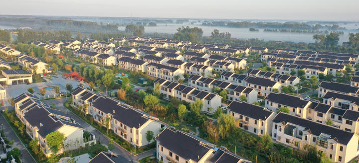 皇冠足球投注网址：农房改善秋景如画